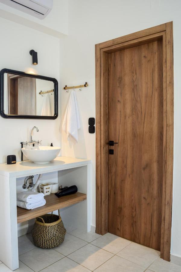 Kanso Rooms Galatás Exteriör bild